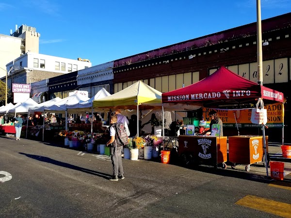 Mission Community Market farmers market