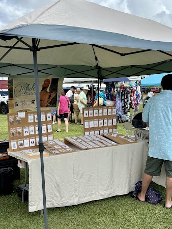 Grove Farm Market farmers market