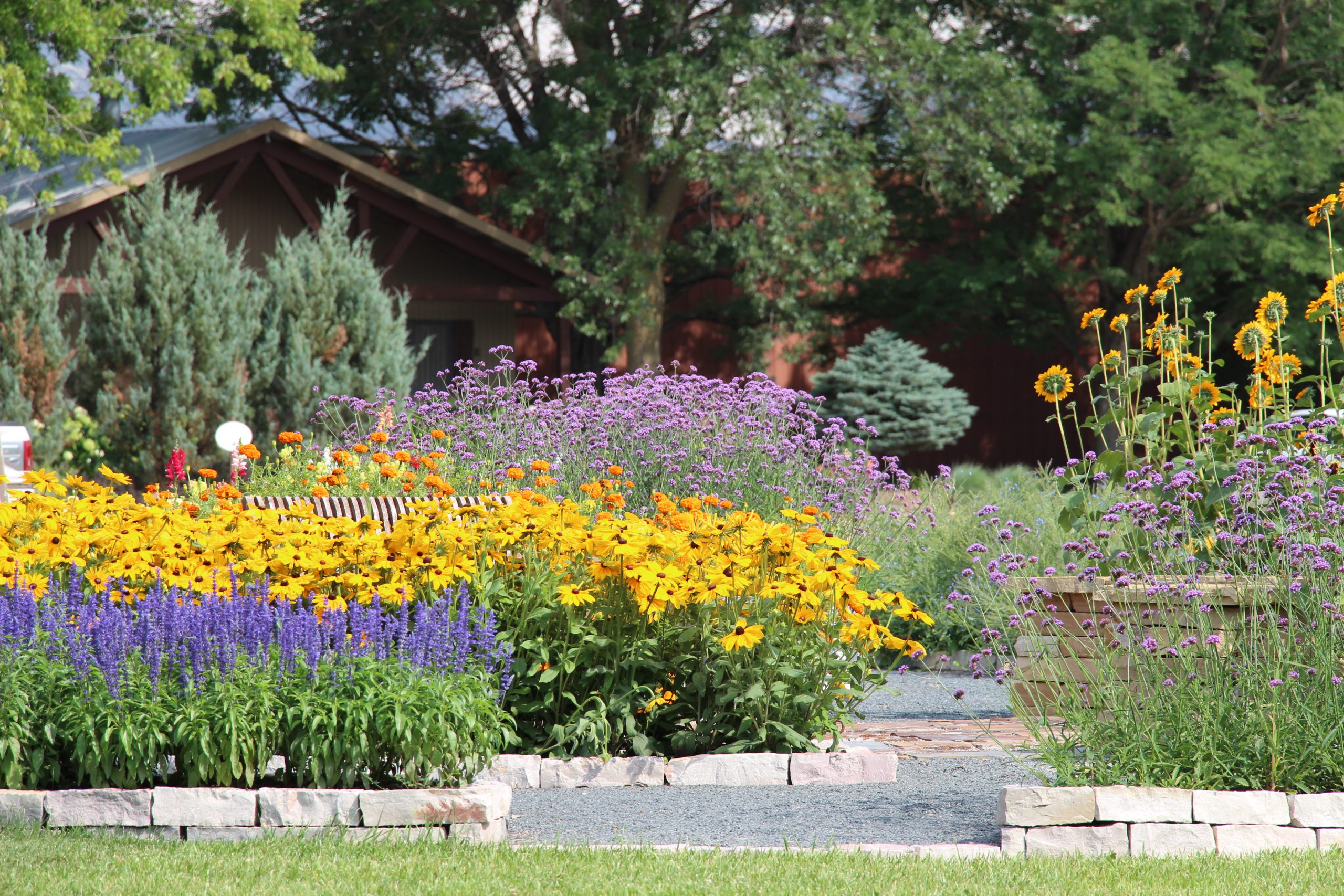 Field Good Garden and Market farmers market