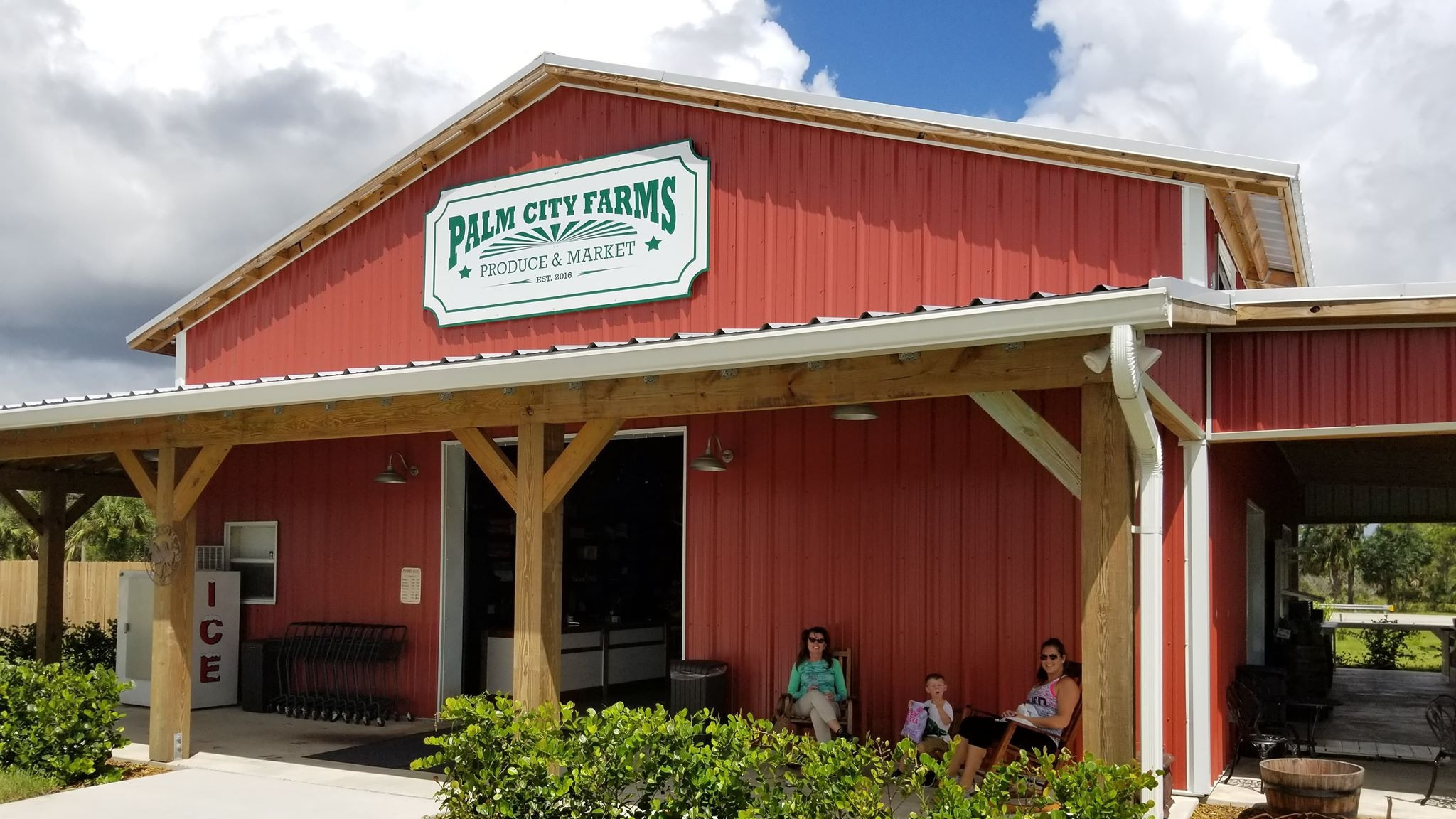 Palm City Farms Produce & Market farmers market