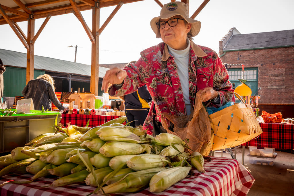 Salisbury Rowan Farmers Market farmers market
